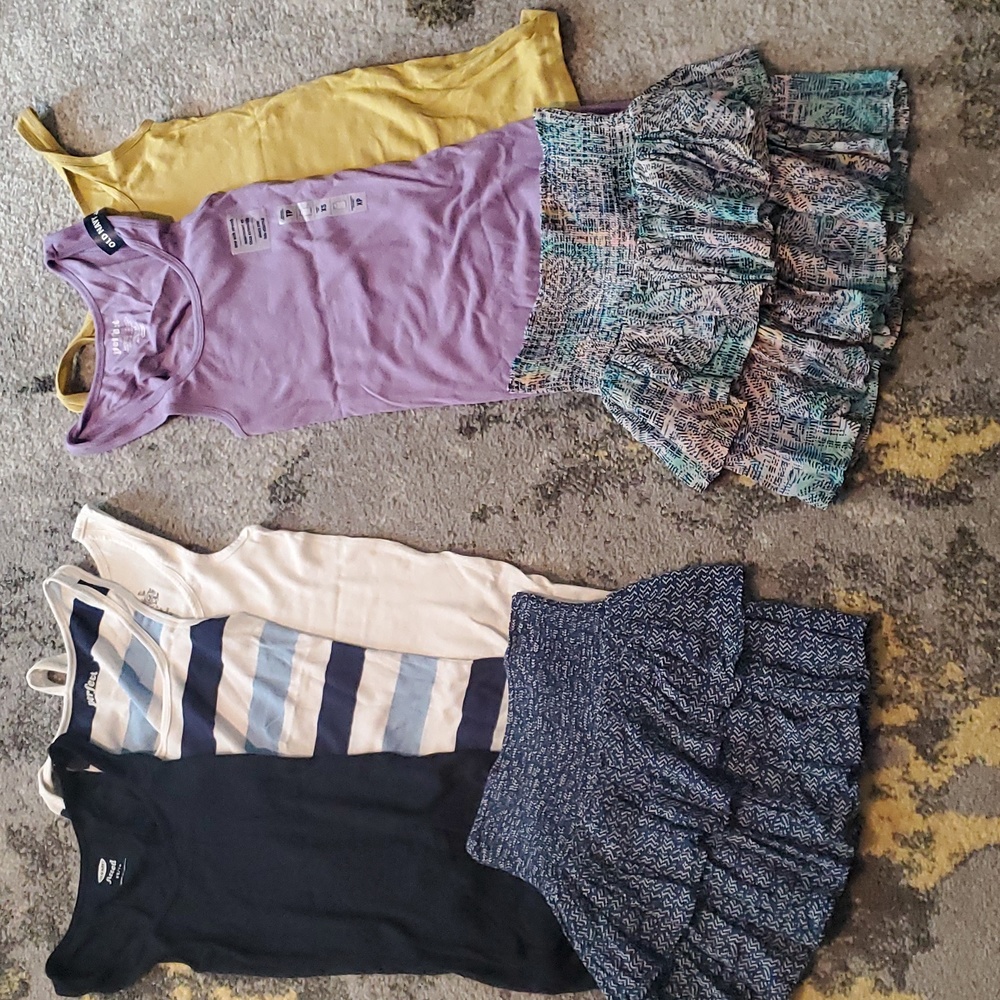3for20🤍 2 Stretchy Aeropostale skirts & 5 tank tops xs